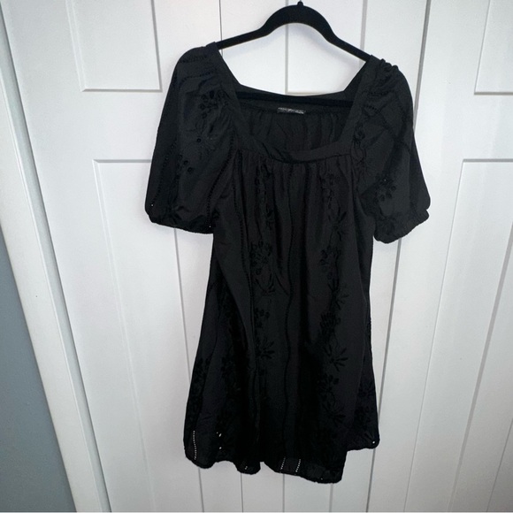 emery rose Dresses & Skirts - Black Eyelet Puff Sleeve Smocked Dress Large